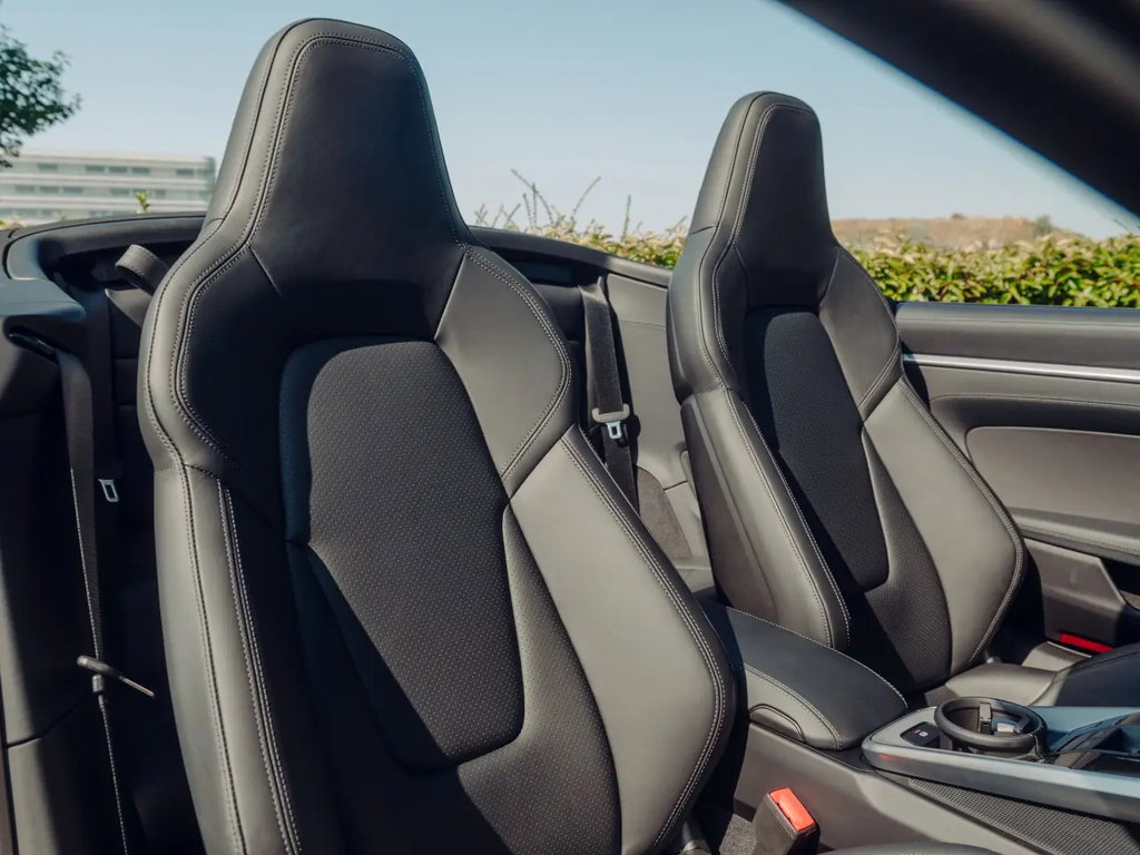 Porsche 992.2 Carrera