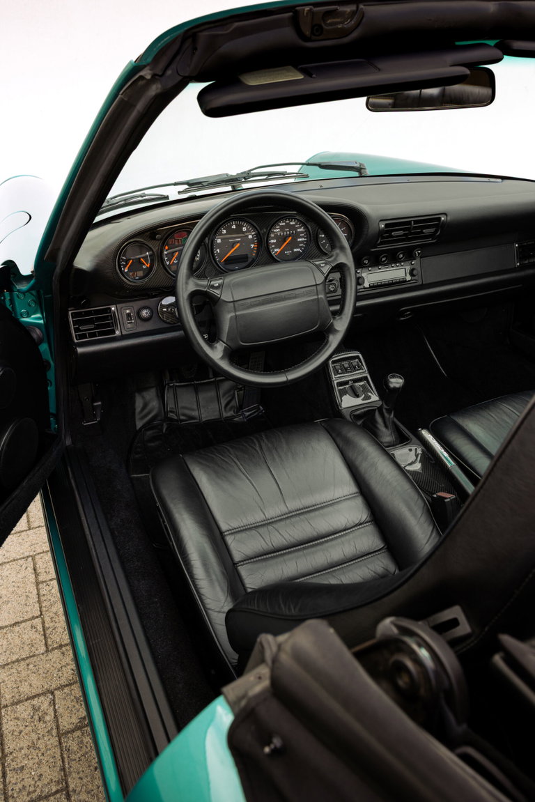 Porsche 964 Carrera 2 Cabrio WTL