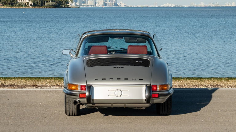 Porsche 911 S (F-Modell)