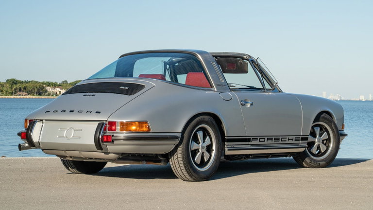 Porsche 911 S (F-Modell)