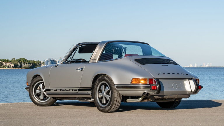 Porsche 911 S (F-Modell)