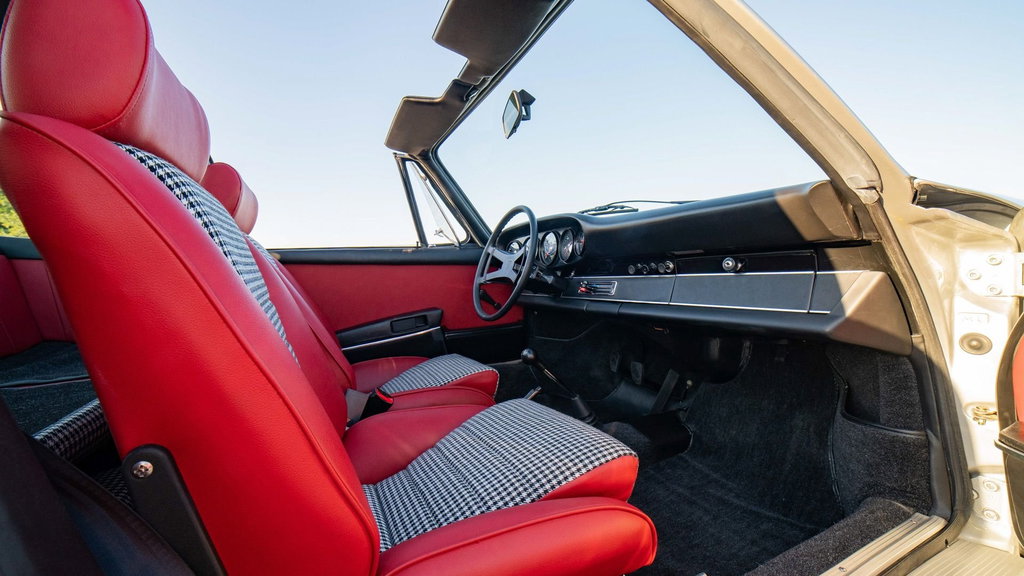 Porsche 911 S (F-Modell)