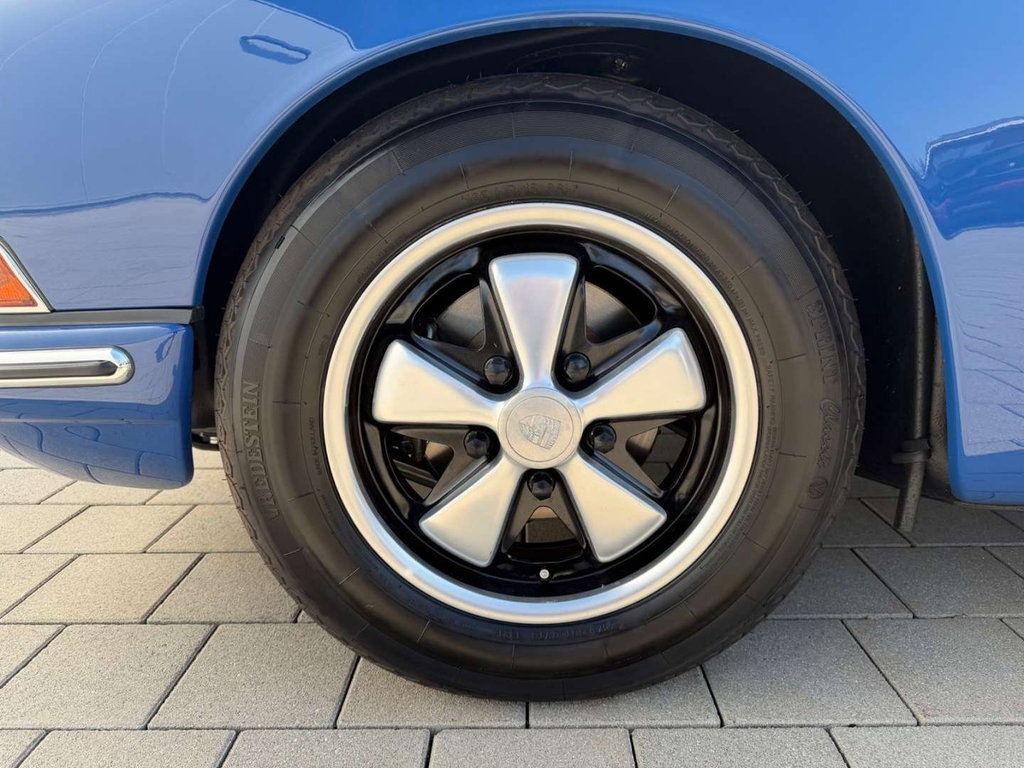 Porsche 911 T