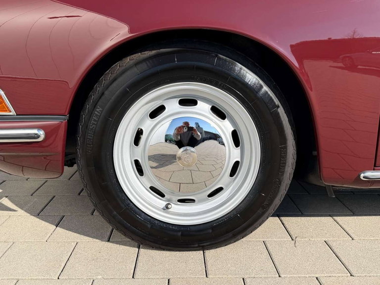 Porsche 911 T