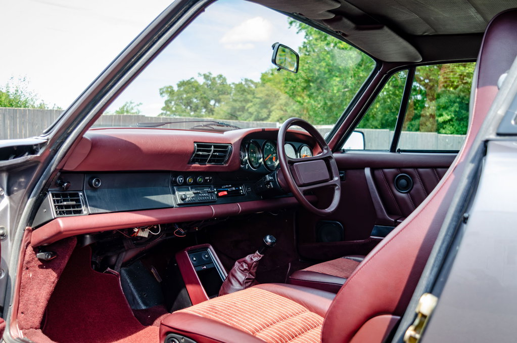 Porsche 911 Carrera 3.2