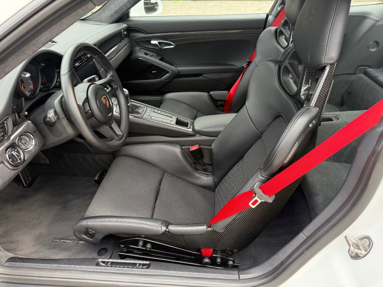 Porsche 991.2 GT3 Touring