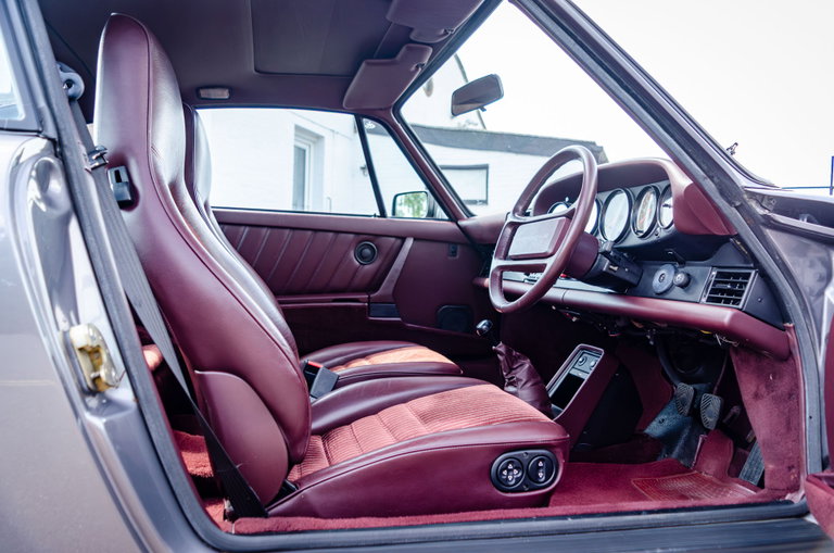 Porsche 911 Carrera 3.2