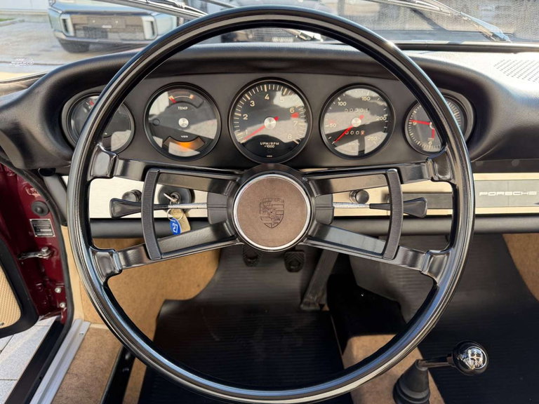 Porsche 911 T