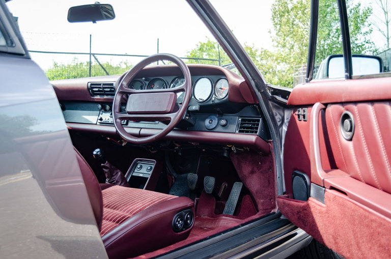 Porsche 911 Carrera 3.2