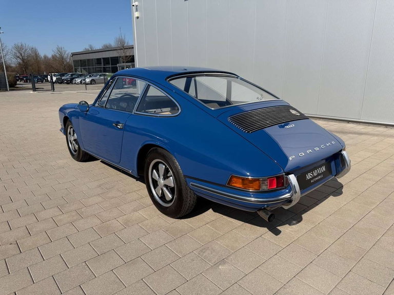 Porsche 911 T