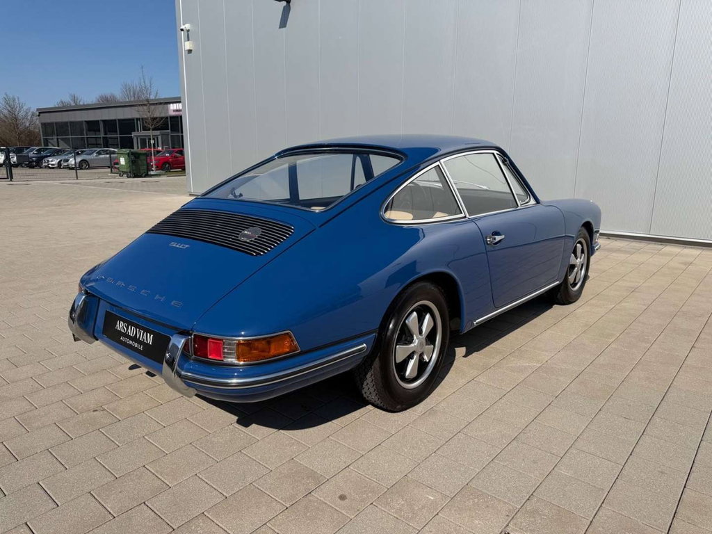 Porsche 911 T