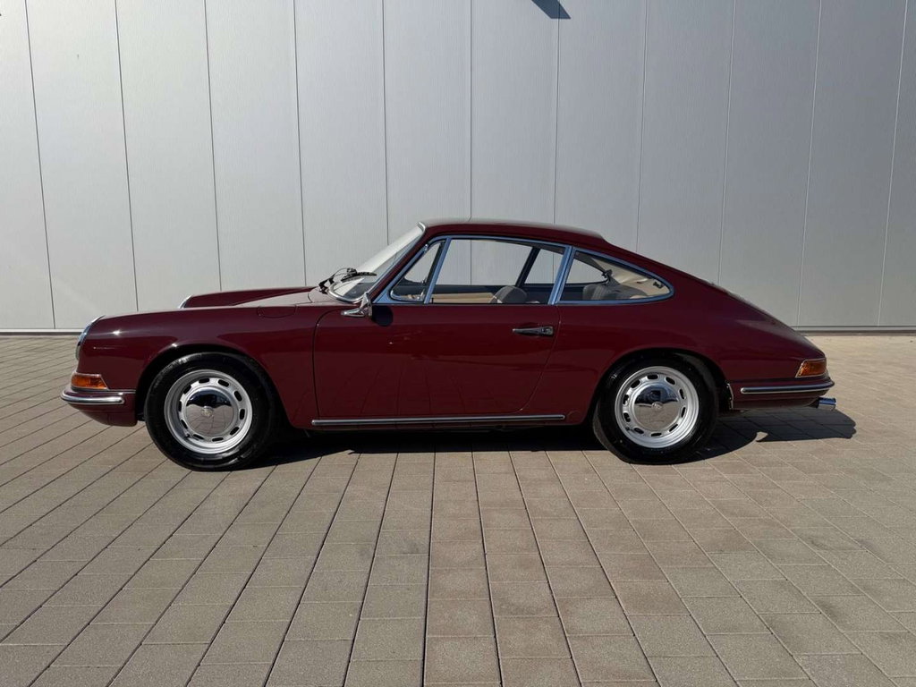 Porsche 911 T