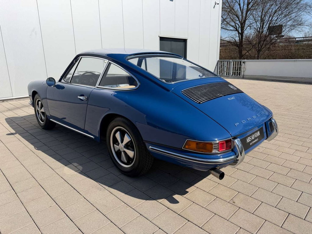 Porsche 911 T