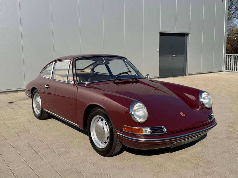 Porsche 911 T