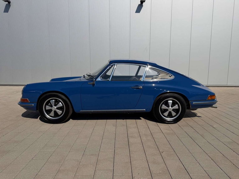 Porsche 911 T