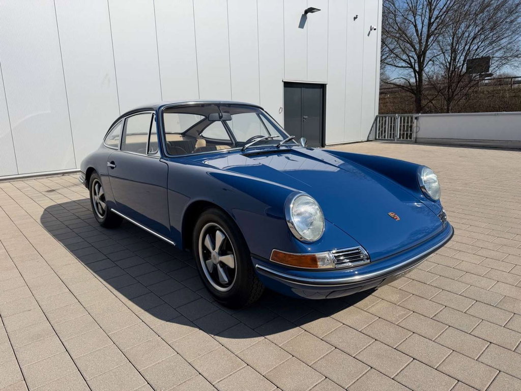 Porsche 911 T