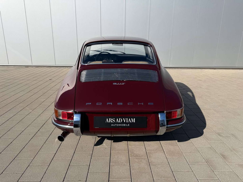 Porsche 911 T