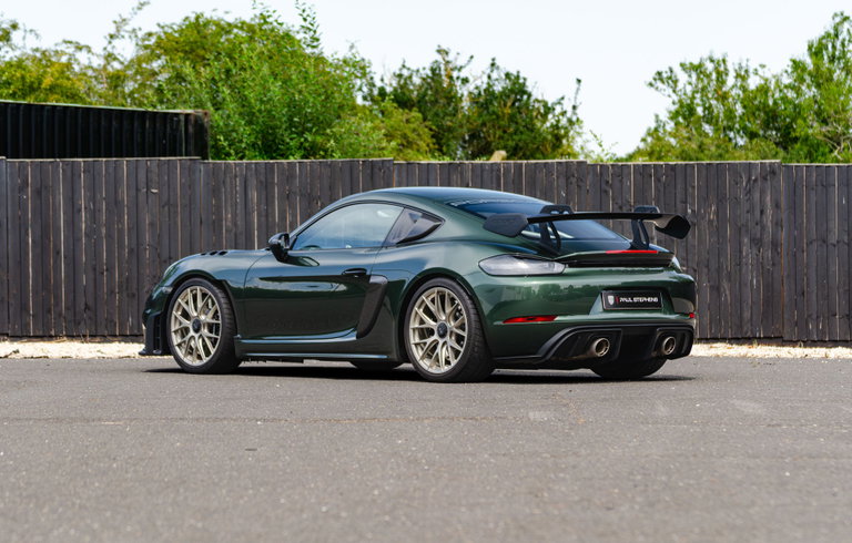 Porsche 718 Cayman GT4 RS
