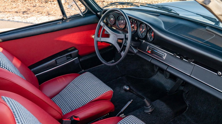 Porsche 911 S (F-Modell)
