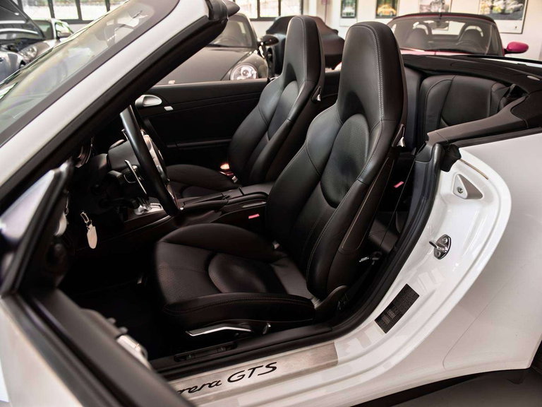 Porsche 997.2 Carrera GTS