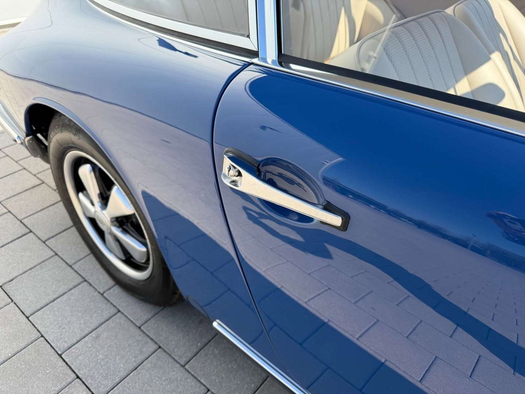 Porsche 911 T
