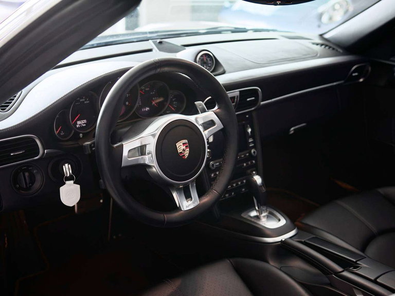 Porsche 997.2 Carrera GTS