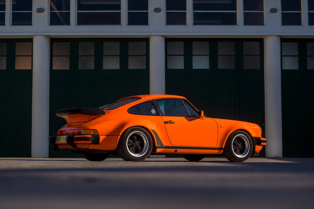 Porsche 911 Turbo 3.3