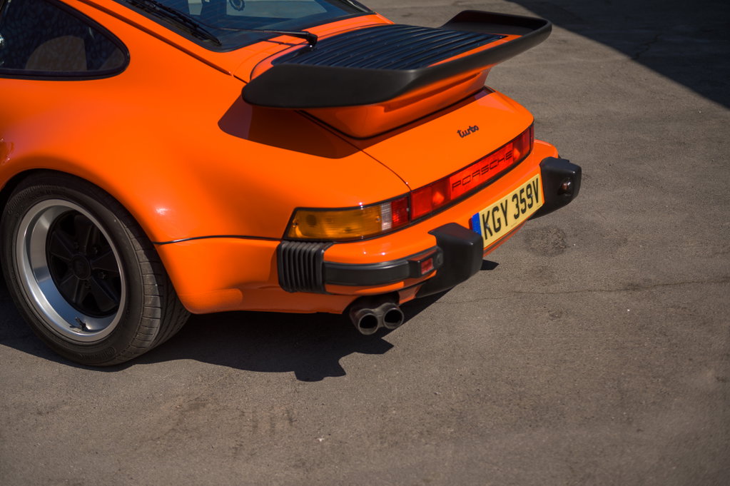 Porsche 911 Turbo 3.3