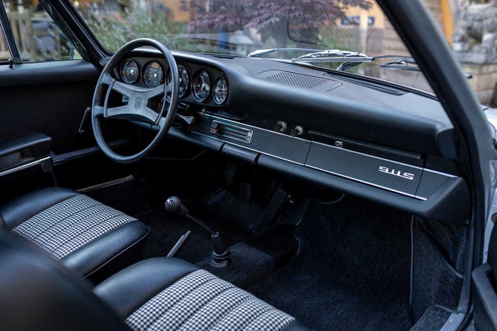 Porsche 911 S (F-Modell)