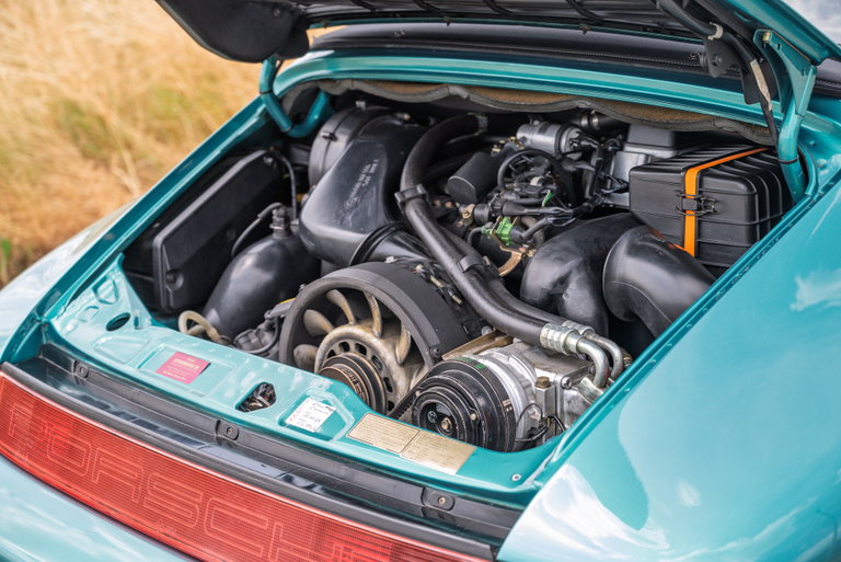 Porsche 964 Carrera 2 Cabrio WTL