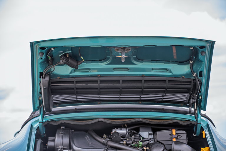 Porsche 964 Carrera 2 Cabrio WTL