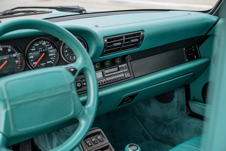 Porsche 964 Carrera 2 Cabrio WTL