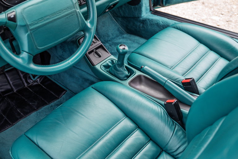 Porsche 964 Carrera 2 Cabrio WTL