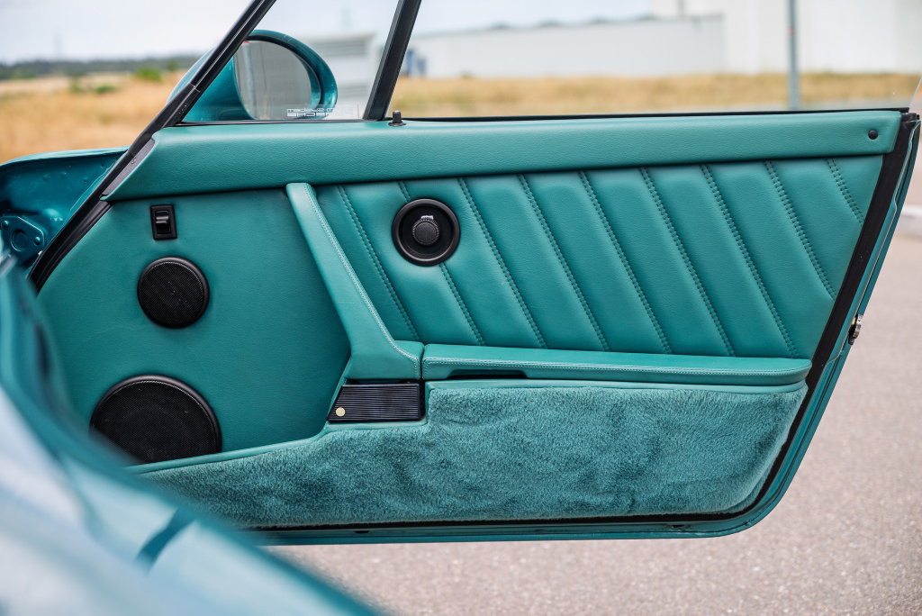 Porsche 964 Carrera 2 Cabrio WTL