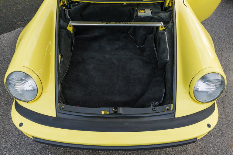Porsche 911 Carrera 3.2 Speedster