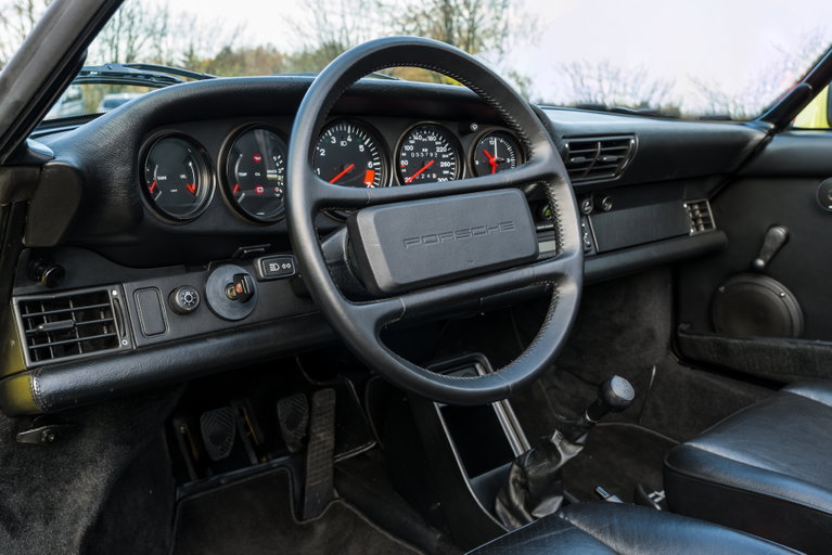 Porsche 911 Carrera 3.2 Speedster
