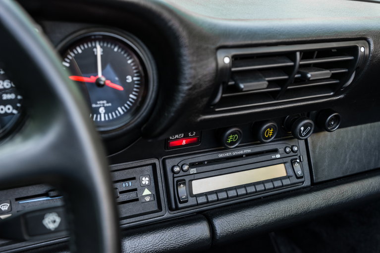 Porsche 911 Carrera 3.2 Speedster