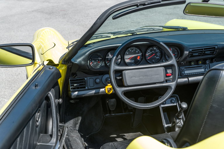Porsche 911 Carrera 3.2 Speedster