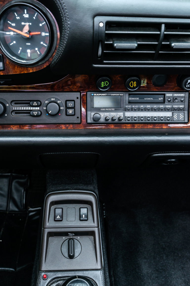 Porsche 964 Carrera 2 Speedster