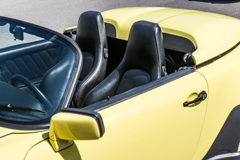 Porsche 911 Carrera 3.2 Speedster