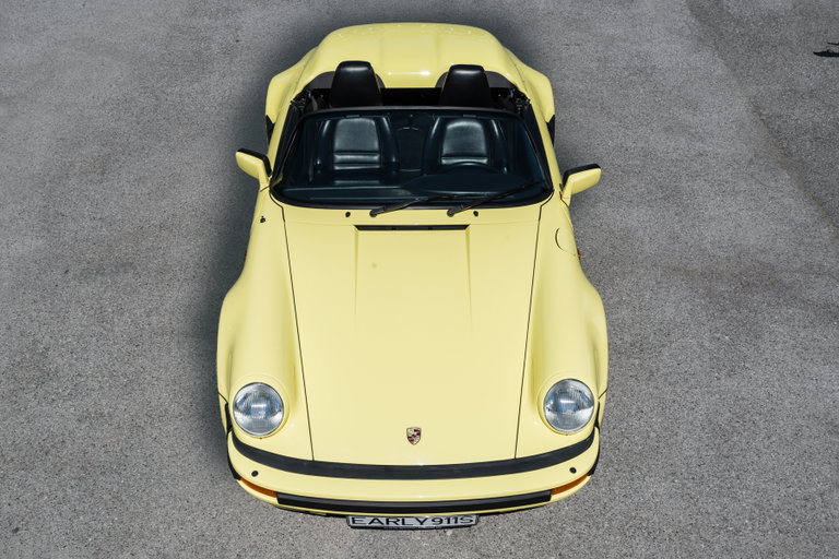 Porsche 911 Carrera 3.2 Speedster