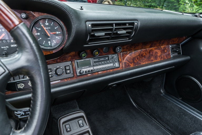 Porsche 964 Carrera 2 Speedster