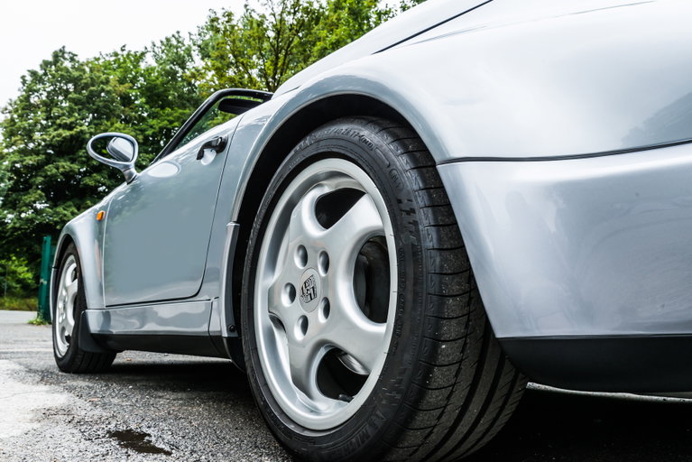 Porsche 964 Carrera 2 Speedster