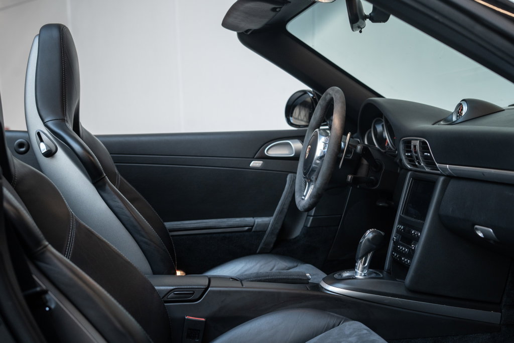 Porsche 997.2 Carrera GTS