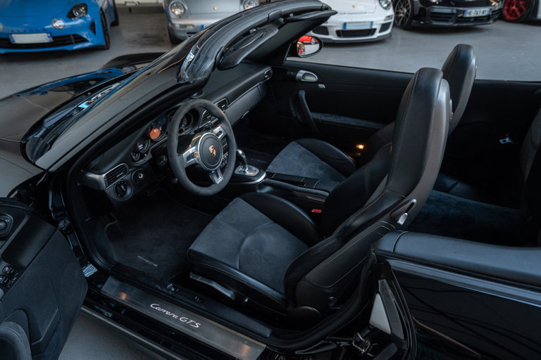 Porsche 997.2 Carrera GTS