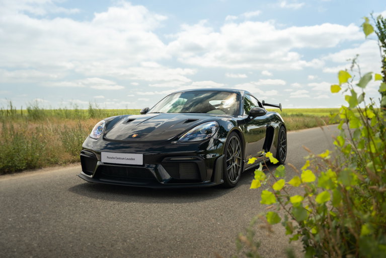 Porsche 718 Cayman GT4 RS