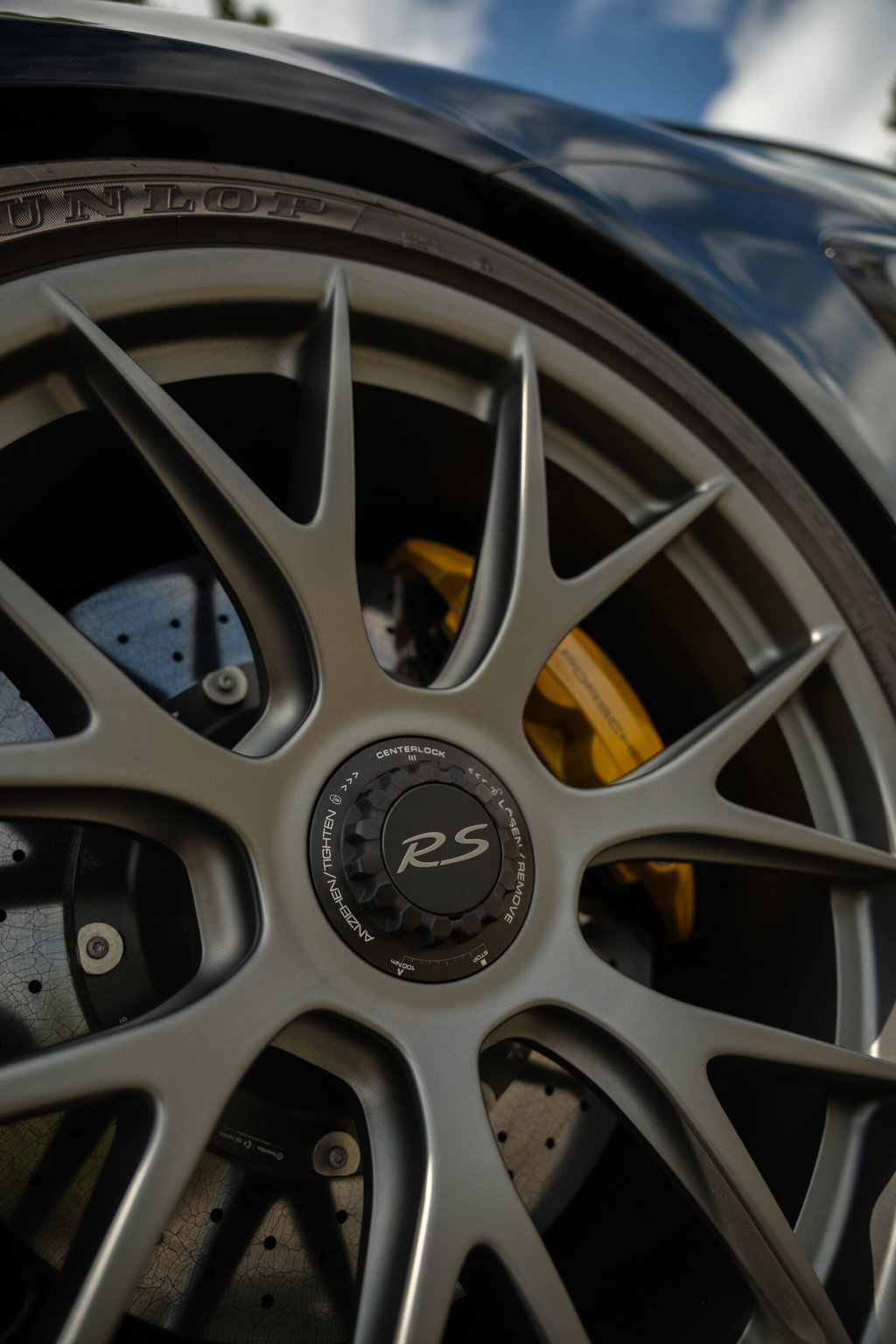 Porsche 718 Cayman GT4 RS