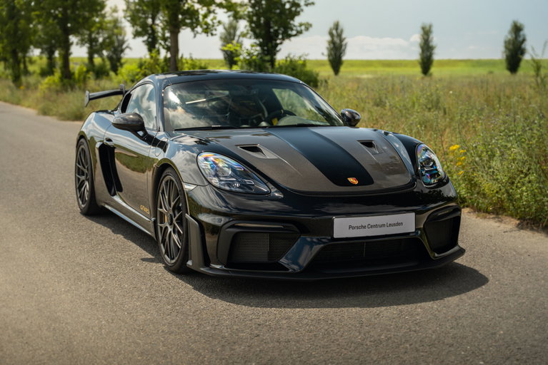 Porsche 718 Cayman GT4 RS