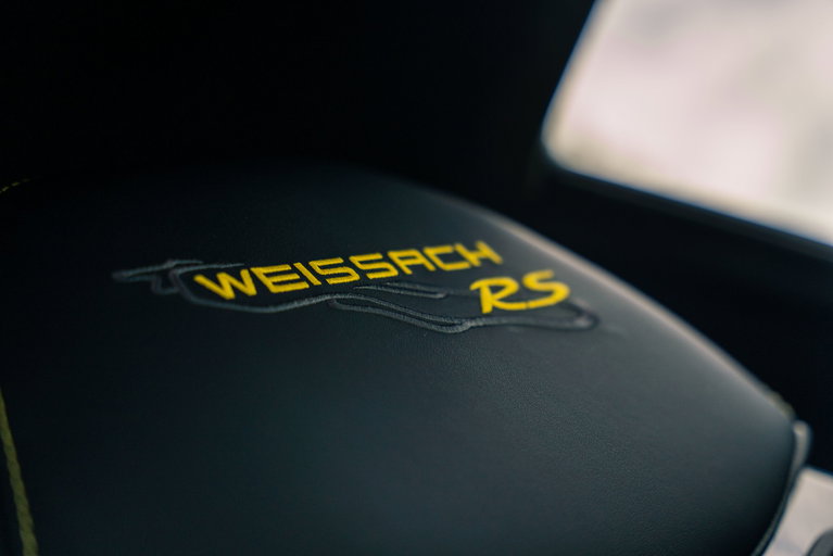 Porsche 718 Cayman GT4 RS