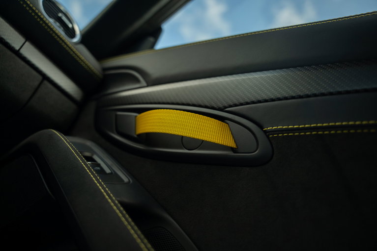Porsche 718 Cayman GT4 RS